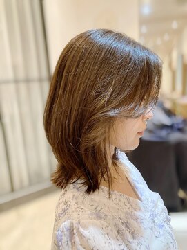 アイリス(ailis) 30代/40代/リタッチ/白髪染め/ヘッドスパ/王子駅/ショート