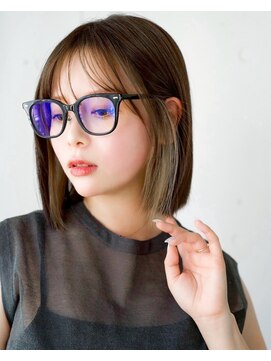 レノラ 本町(LENORA) ☆フェミニンロング大人かわいいぱっつん前髪レイヤーカット小顔