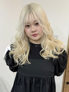 リヴ ウメダ(LIV umeda) ホワイトブロンド/ブリーチ/ダブルカラー【梅田】