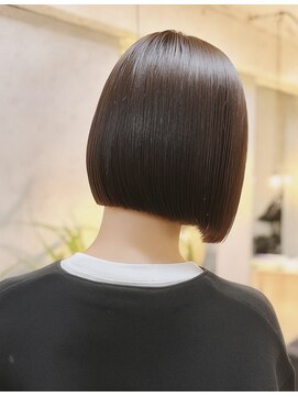 クク(KuKu) ワンレングスボブ