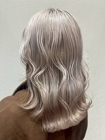 アクセ&nbsp;20代30代40代大人可愛いハイトーンレイヤーウェーブ