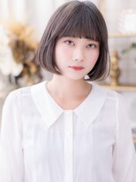 カバーヘア ブリス 志木南口駅前店(COVER HAIR bliss)&nbsp;ぱっつん前髪グレーアッシュワンカールボブb志木20代30代40代