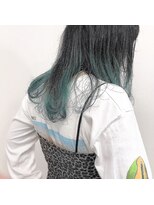 ガーランドウメダ(Garland umeda)&nbsp;ロング×エメラルドグリーン毛先カラー