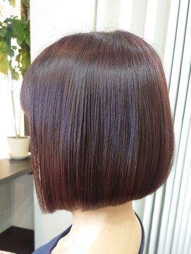 ヘアーサロン ノルテ(Hair Salon NORTE) まとまりのある前下がりボブ