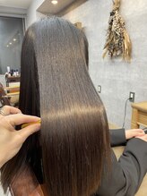 くせ毛の専門家《Natural grow》の魔法の縮毛矯正【ケアルーガ】のご紹介