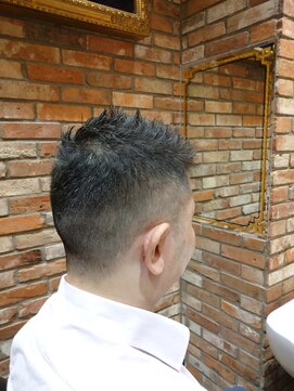 ヒロギンザバーバーショップ 丸の内店(HIRO GINZA BARBER SHOP) スパイキーバリカンショート