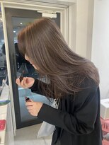 シイ(SIE)&nbsp;柔らかグレージュ