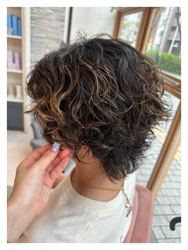 シーバイリリア(siie by LILIA) 無造作ウルフパーマ