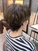 ジラ ヘアアンドメイク(girra HAIR&MAKE) カット+ハイライト