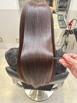 メルバイグラフ 梅田(mel by GRAFF)&nbsp;「髪質改善で叶える憧れのツヤ髪ケア」