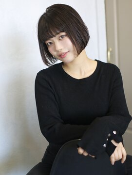 バース(BIRTH) 天神【BIRTH】暗髪ワンカールミニボブ似合わせカット　4