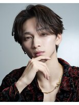 リップス 川崎(LIPPS)&nbsp;フェザーパーマメンズショートセンターパートウルフ毛流れメンズ