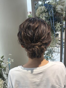 ヘアセット専門サロン by OKINAWA WATABE WEDDING 那覇店 アップスタイル