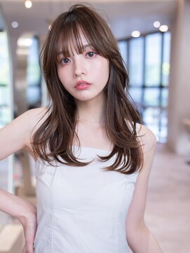 イオ 本厚木(io) ミディアムくびれ顔周りレイヤーカット髪質改善ストレート