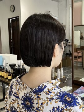 アオゾラヘアーカミノウラ(AOZORA HAIR kaminoura) コンパクトミニボブ 丸みショート 髪質改善 スタイリング簡単