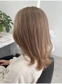 柔らかいベージュ