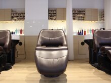 ツイギー 伊賀上ビル店(TWiGGY)の雰囲気（リラックス出来るシャンプー台）