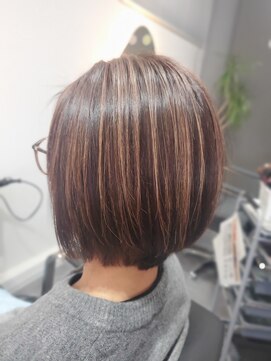 ジールヘアー(GIIL HAIR) ショートボブ