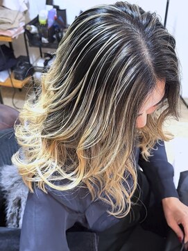 ブレイズヘアー(BLAZEhair) 【色落ち後も白髪対策◎】ホワイトバレイヤージュ×ブリーチ２回