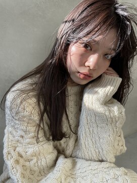ムク(MUKU) 顔まわりレイヤーストレートスタイル