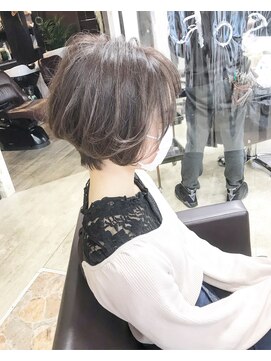 テゾーロ ヘアーアンドラブ(tesoro hair&love) くびれショート