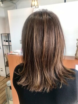アミィヘアー アネックス(Ami Hair annex) くびれミディアムレイヤー