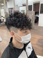 ライズヘアー(RISE HAIR)&nbsp;フェードカット＋デザインカール