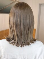 ブラウンベージュ_外ハネボブセクションカラー_ba401071