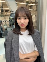 グロウ 丸の内(GLOW)&nbsp;グレージュシルバーグレーアッシュ2wayバング顔周り韓国風甲府