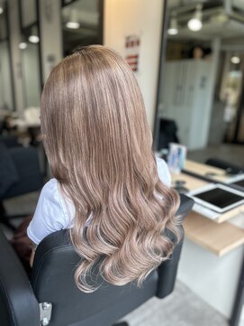 ラフ 難波店(LAFF) #黒髪#ボブルフ#ネビージュ#小顔#ワンレン