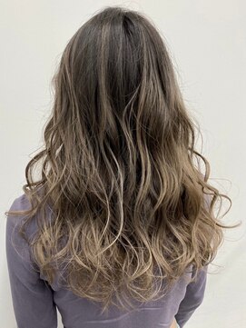 イース バイ アンブルリュクス 北千住(Ease by amble luxe) ベージュグラデーション