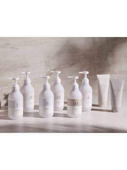 オシャレは髪の毛から！柔らかく、手触りの良い仕上がりで自慢したくなる髪質を目指します。