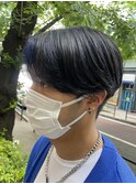 ネイビーブルーハイライト　ハンサムショート