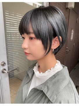 エン(en) オリーブグレージュオリーブアッシュショートショートボブ