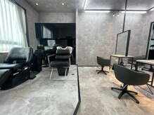 ルーシィバイナチュラル(lucy by Natural)の雰囲気（フルフラットのシャンプー台で癒しをご提供します◎）