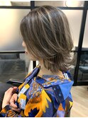 ピンクベージュレイヤーボブニュアンスカラー外ハネボブショート