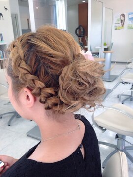 ヘアアンドメイク アール(hair&make R) サマーアップスタイル