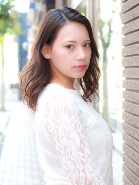 レガーミ(Legami) 伸ばしかけミディアム＊ナチュラルウェーブ