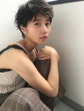 ニキータ(Nikiita) くせ毛風ニュアンスパーマ