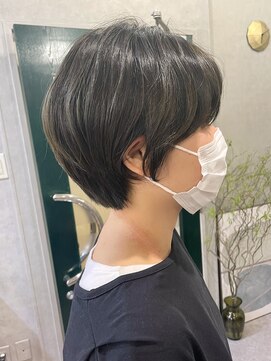 エニタイム(Anytime) ショートスタイル オリーブベージュ