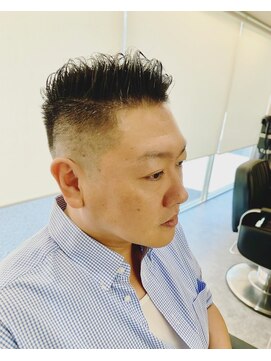 サーティースリー 石川町店(Thirty3) オールバック刈り上げ