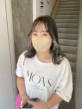 アイリー 名古屋(A/LEE) ホワイトベージュ／イヤリングカラー