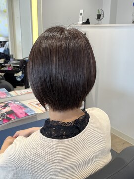 フロート ウラ(FLOAT ula) 大人ボブ