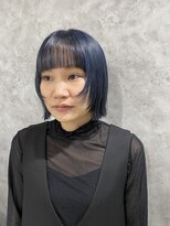 コーパル(copal)&nbsp;ぱっつんボブにブルーとブラックのアンブレラカラー相性抜群！