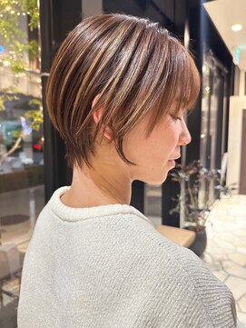 ジアン バイ ミルボン 西宮ガーデンズプラス(GIEN by milbon) 美しいフォルムの大人可愛いショート+白髪ぼかしハイライト