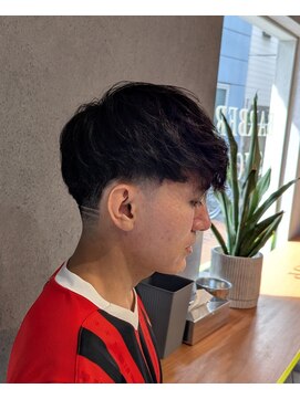クフィア メンズヘアー カンポ 天王寺店(CUFFIA MEN'SHAIR CAMPO) スペインカールブルーブラックフェザーパーマメンズショート