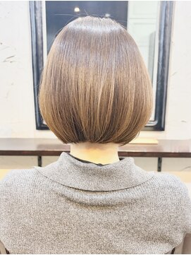 大人女性のための艶ボブ