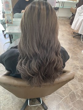 ヘアーディア みどり店(Hair...DiA) 赤みを抑えた透け感グレージュ