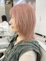 ダブルトーキョー シブヤ(W-TOKYO SHIBUYA)&nbsp;レイヤーカットウルフカットハッシュカットホワイトピンクカラー