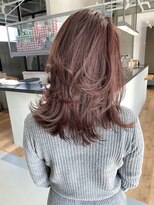 ニキータ(Nikiita)&nbsp;【nikiita女子】グロッシーピンクの外ハネスタイル